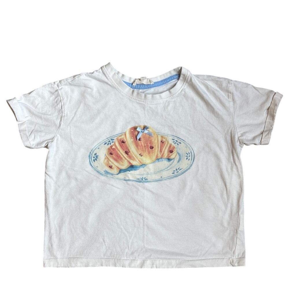 Messy Bun Just Chillin white‎ croissant cropped short sleeve shirt SIZE 10